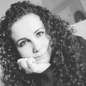 Meet your Posher, Laurie